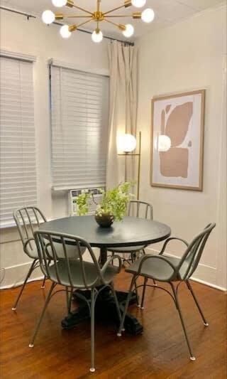 Spacious 4Br Retreat In The Heart Of Lafayette Εξωτερικό φωτογραφία
