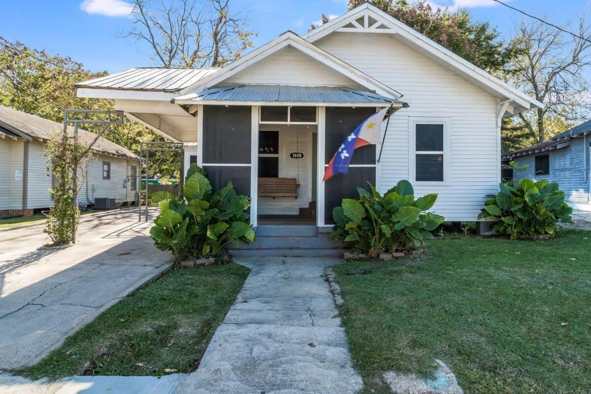 Spacious 4Br Retreat In The Heart Of Lafayette Εξωτερικό φωτογραφία